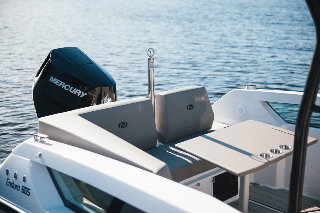 E805-T-Top-19-28904172-Photo_Patrik_Westli